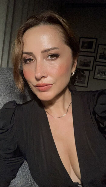 Full leaked Leyla aslan private onlyfans photo