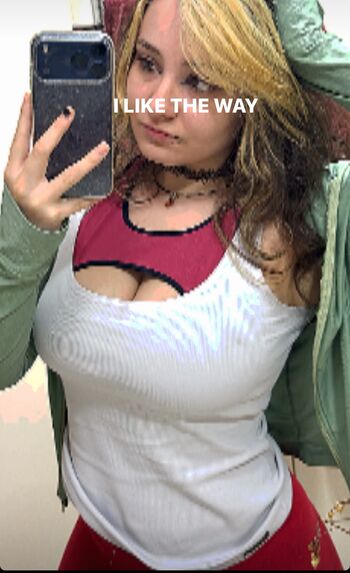 Full leaked Lhua fla private onlyfans photo