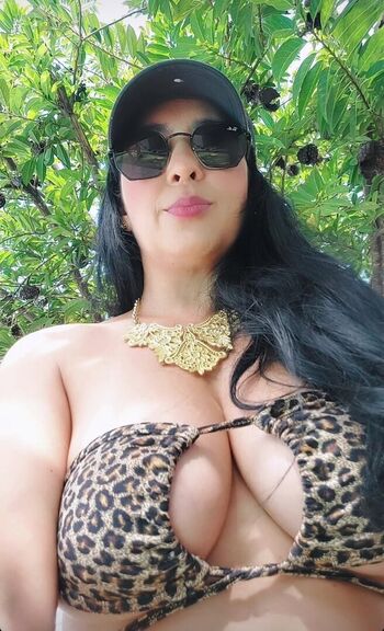 Lia Castro