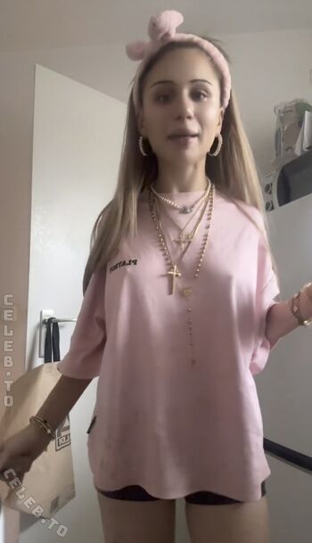 Full leaked Lienne aig private onlyfans photo