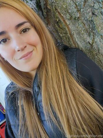 Full leaked Light on me vip private onlyfans photo