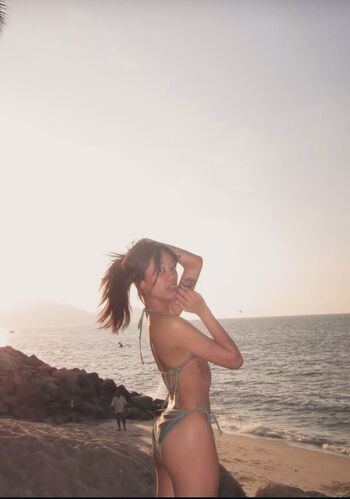 Full leaked Lilfoxiebaby private onlyfans photo