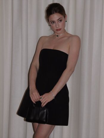 Lili Reinhart