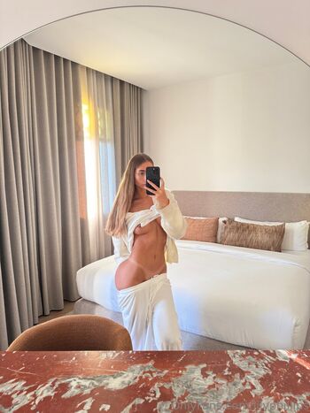 Full leaked Lillian phillips  page private onlyfans photo