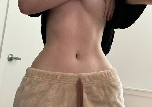 Full leaked Lilyybunny private onlyfans photo