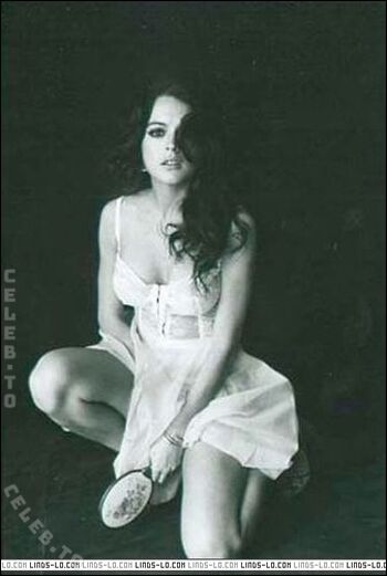 Full leaked Lindsay lohan private onlyfans photo