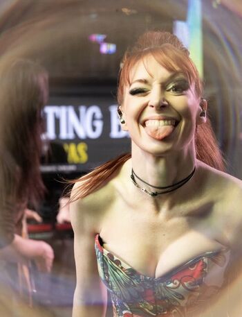 Full leaked Lisa foiles page private onlyfans photo