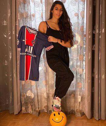 Full leaked Lisa zimouche page private onlyfans photo