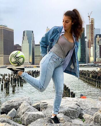 Full leaked Lisa zimouche private onlyfans photo