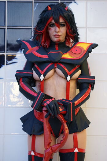 Full leaked Lisalouwho page private onlyfans photo