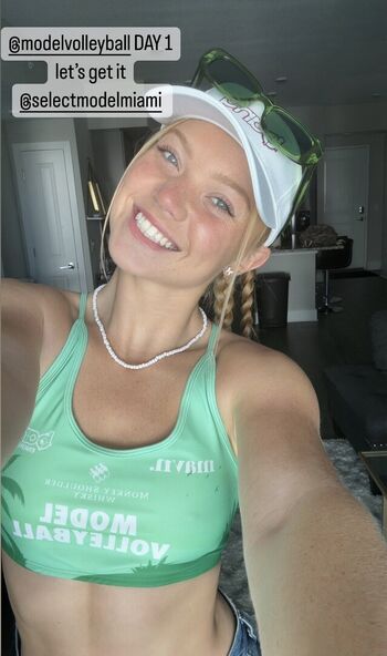 Full leaked Livialovex private onlyfans photo