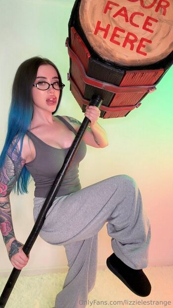 Full leaked Lizzie le strange  page private onlyfans photo