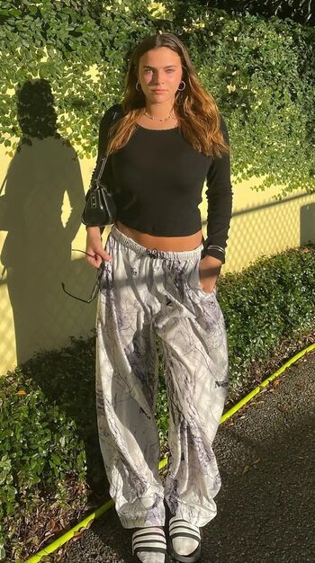 Full leaked Lola dubrul private onlyfans photo