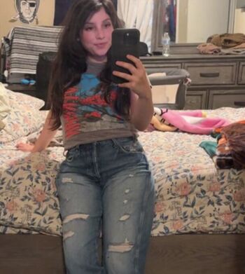 Full leaked Loovee seeniaa private onlyfans photo