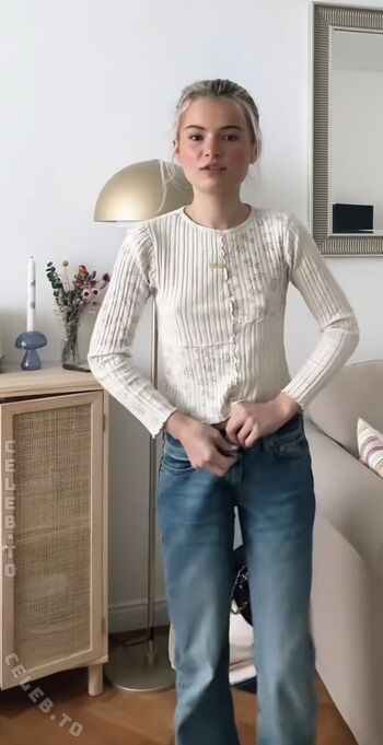 Lotta Emilie Stichler