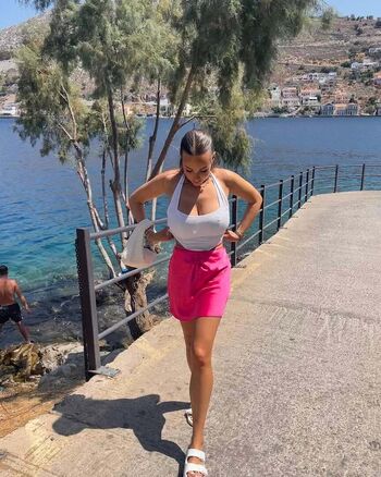 Full leaked Lou paul private onlyfans photo