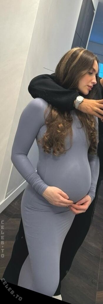 Full leaked Louisa jindaoui private onlyfans photo