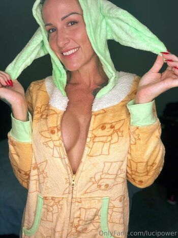 Full leaked Arina mirova / private onlyfans photo