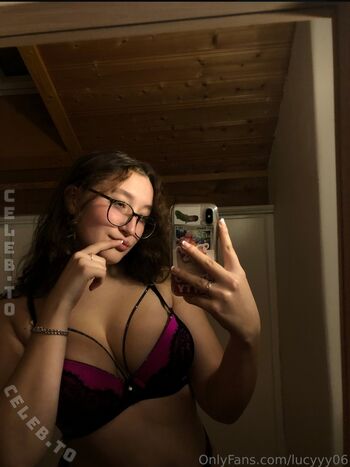 Full leaked Lucyyy private onlyfans photo