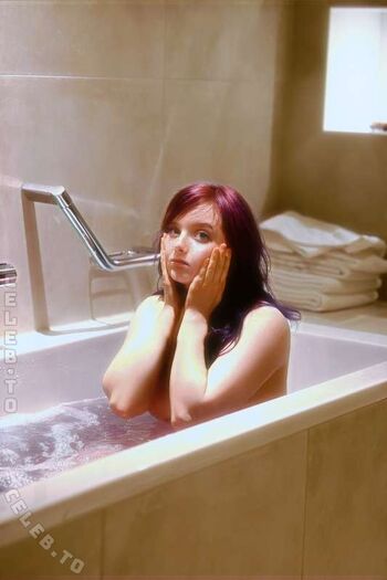 Full leaked Luna d light private onlyfans photo