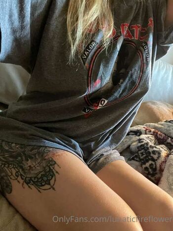 Full leaked Lunaticfireflowerxxx page private onlyfans photo