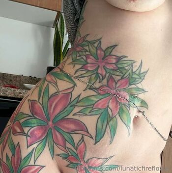 Full leaked Lunaticfireflowerxxx private onlyfans photo