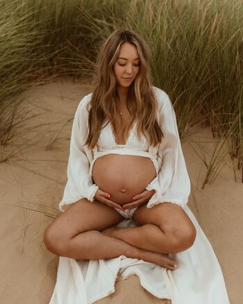 Full leaked Lydia hewitt lee page private onlyfans photo