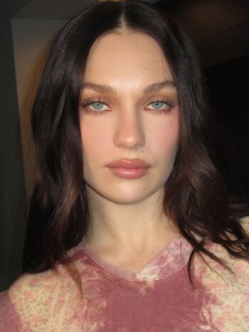 Full leaked Maddie ziegler  page private onlyfans photo