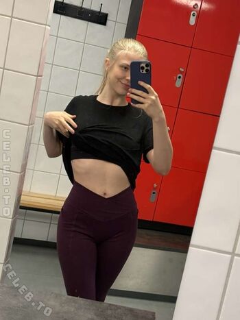 Full leaked Bunni b bendi/ private onlyfans photo