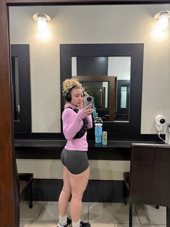 Full leaked Makenna dean page private onlyfans photo