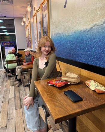 Makenna Kelly / Lifewithmak