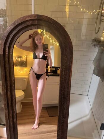 Full leaked Makenna kelly lifewithmak private onlyfans photo