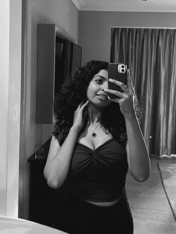 Full leaked Malavika page private onlyfans photo