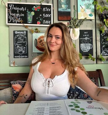 Full leaked Mallory malone private onlyfans photo