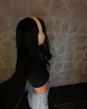 Full leaked Manon lara private onlyfans photo