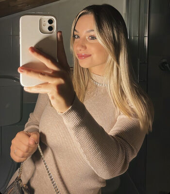 Full leaked Mari private onlyfans photo