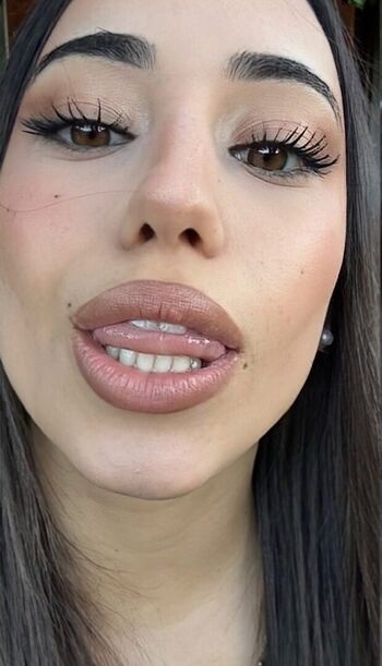 Full leaked Mariavittoriadematteis private onlyfans photo