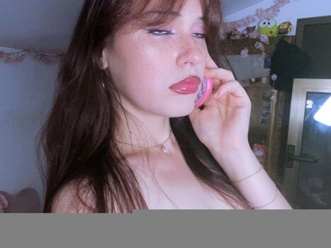 Full leaked Mariettamoon private onlyfans photo