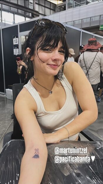 Full leaked Martina from pacifica band page private onlyfans photo