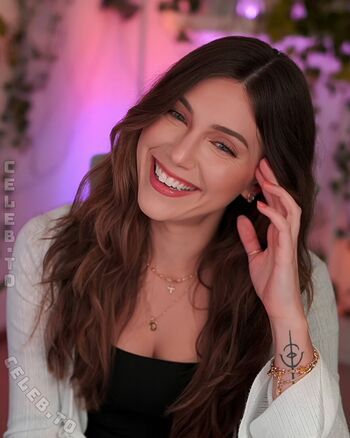 Full leaked Aleurierflare / private onlyfans photo