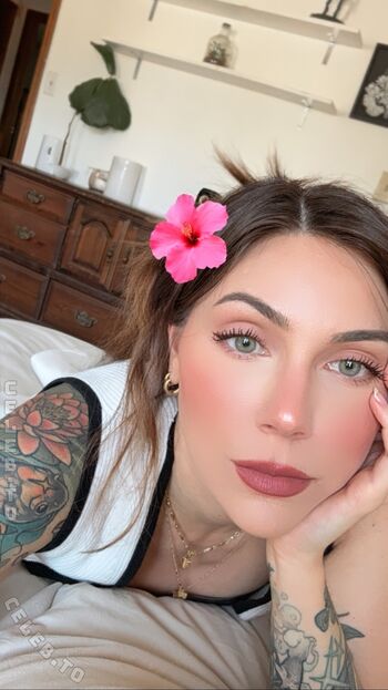 Full leaked Annaoswald/ private onlyfans photo