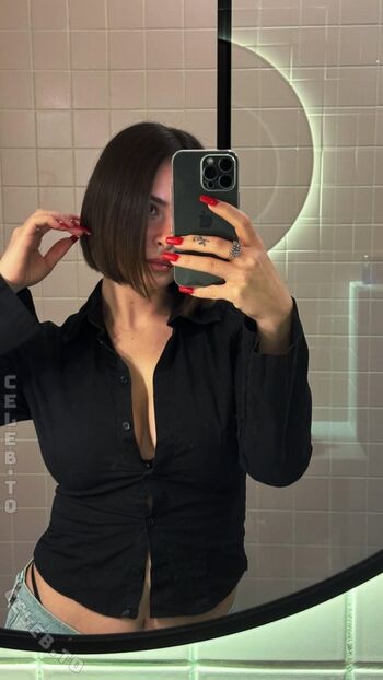 Full leaked Matheamatheamathea private onlyfans photo