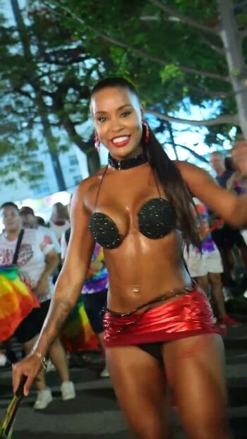 Full leaked Mc rebecca  page private onlyfans photo