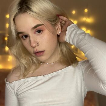 Full leaked Meownkit or meownkitty private onlyfans photo