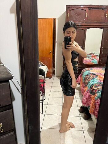 Full leaked Mexican girls private onlyfans photo