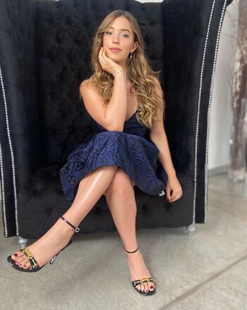 Full leaked Mia rubin private onlyfans photo