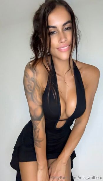 mia_wolfxxx