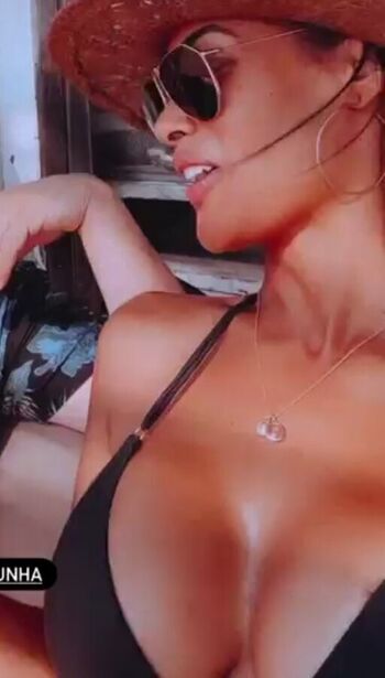 Full leaked Micaela reis page private onlyfans photo