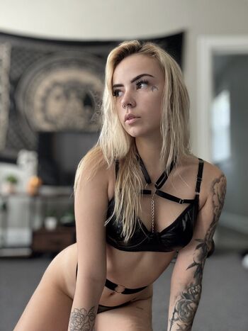 Full leaked Midnight ravn private onlyfans photo