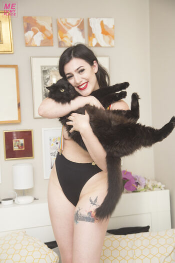 Full leaked Tayler/ private onlyfans photo